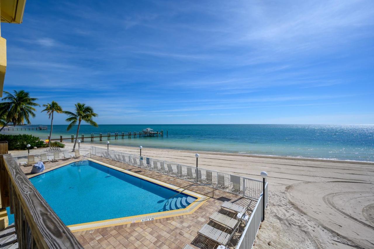 ماراثون Coco Plum Beach & Tennis Club & Marina المظهر الخارجي الصورة
