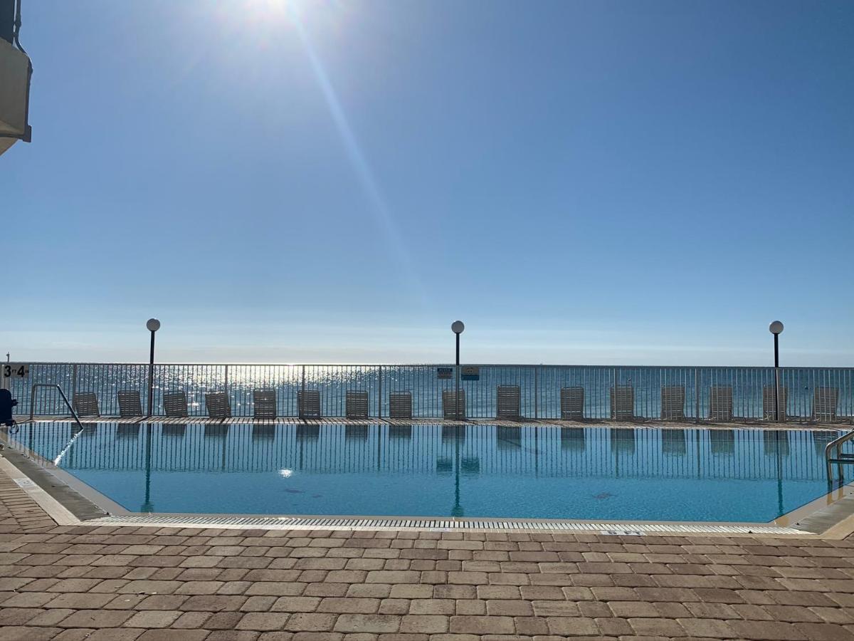 ماراثون Coco Plum Beach & Tennis Club & Marina المظهر الخارجي الصورة